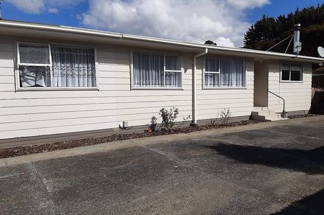Photo of property in 21 Kendal Grove, Wainuiomata, Lower Hutt, 5014