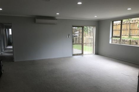 Photo of property in 4 Nykki Place, Papakura, 2110