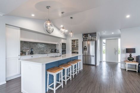 Photo of property in 32 Mike Smith Drive, Cambridge, 3434