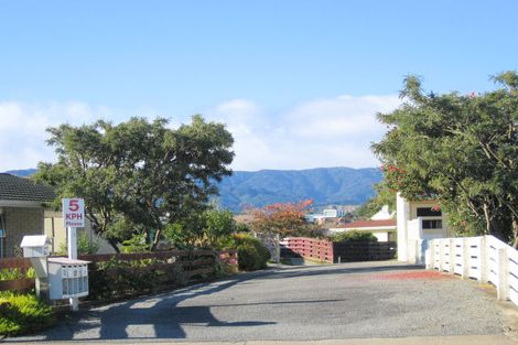 Photo of property in 40b Te Rauparaha Street, Otaki, 5512