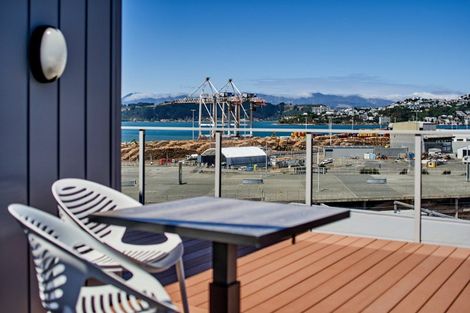 Photo of property in Endeavour Apartments, 125u1 Thorndon Quay, Pipitea, Wellington, 6011