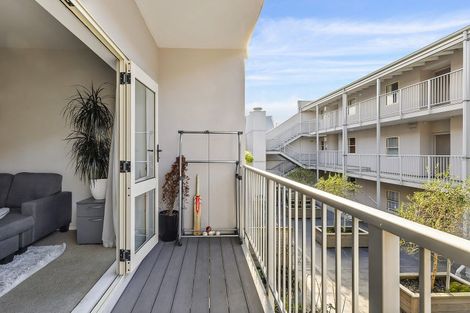 Photo of property in Luxford Villas, 111/72 Herald Street, Berhampore, Wellington, 6023