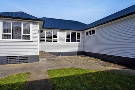 Photo of property in 178 South Road, Hawera, 4610