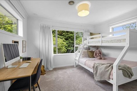 Photo of property in 1 Horne Street, Hurdon, New Plymouth, 4310