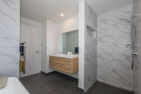 Photo of property in 69 Farrant Drive, Wanaka, 9305