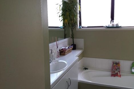 Photo of property in 53f3 Dominion Park Street, Johnsonville, Wellington, 6037