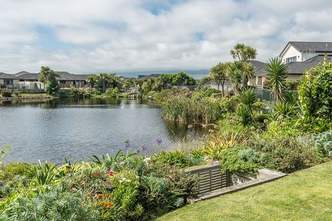 Photo of property in 93 Regent Drive, Paraparaumu Beach, Paraparaumu, 5032