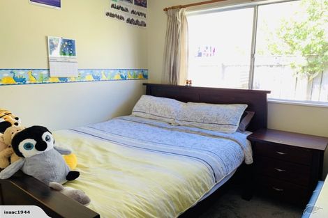 Photo of property in 13f2 Oswald Crescent, Paparangi, Wellington, 6037