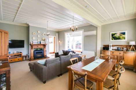 Photo of property in 23 Lincoln Road, Bluff Hill, Napier, 4110