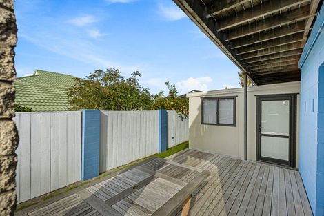 Photo of property in 8 Limeburners Close, Hobsonville, Auckland, 0618