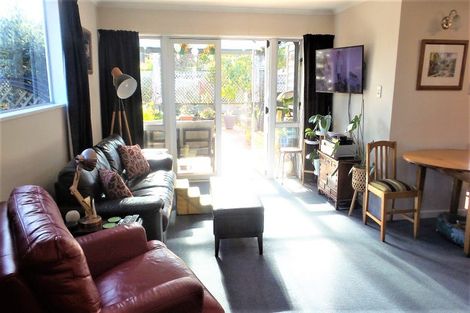 Photo of property in 41 Raymond Street, West End, Timaru, 7910