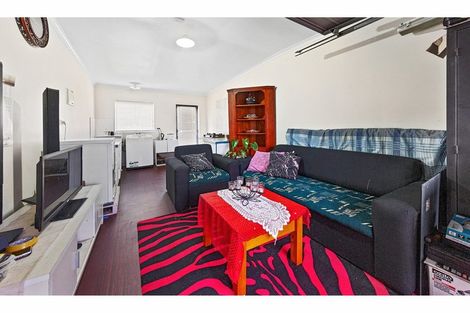 Photo of property in 4 Otago Place, Favona, Auckland, 2024