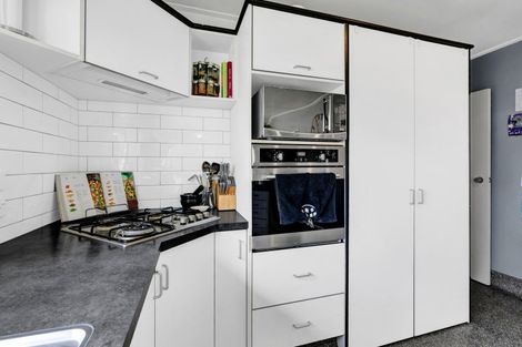 Photo of property in 1 Tainui Terrace, Inglewood, 4330