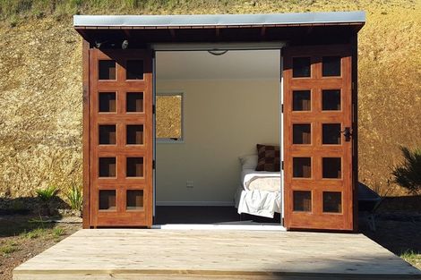 Photo of property in 1665 Matapouri Road, Matapouri, Whangarei, 0173