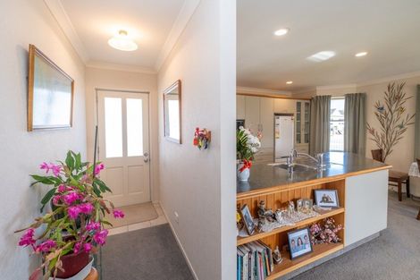 Photo of property in 20d Victoria Street, Hawera, 4610