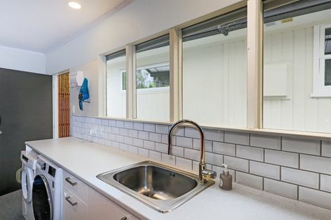 Photo of property in 33a Hammond Road, Taradale, Napier, 4112