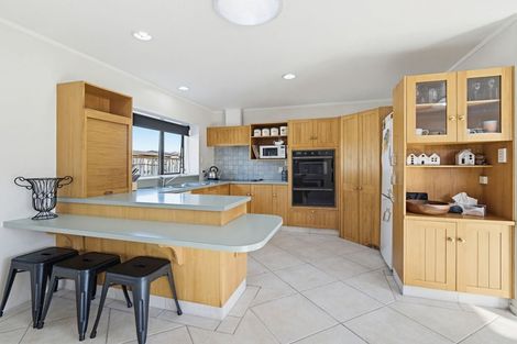Photo of property in 11 Fern Grove, Taradale, Napier, 4112