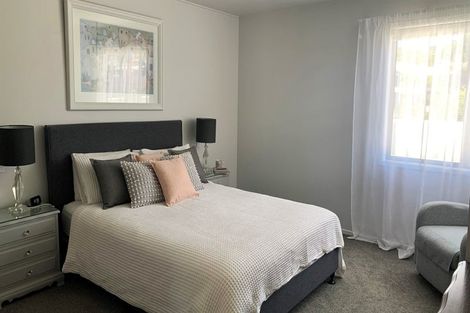 Photo of property in 1/9 Broderick Road, Johnsonville, Wellington, 6037