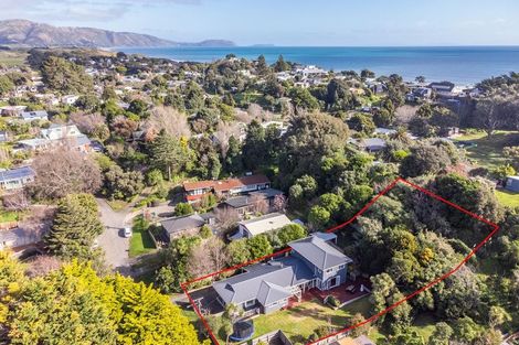 Photo of property in 20 Dell Road, Raumati South, Paraparaumu, 5032