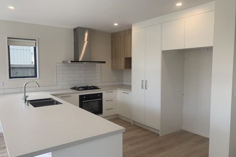 Photo of property in 82 Katikati Drive, Manurewa, Auckland, 2102