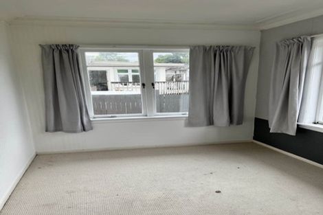 Photo of property in 57 Nikau Street, New Lynn, Auckland, 0600