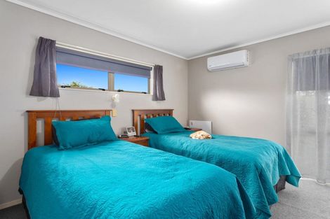 Photo of property in 13 Edgewater Grove, Whakatane, 3120