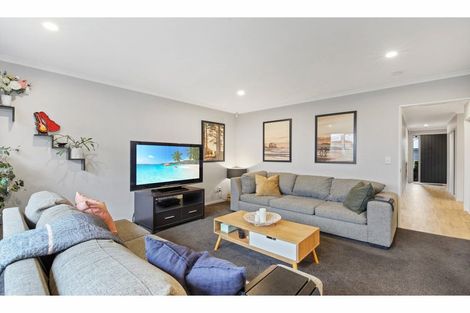 Photo of property in 16 George Square West, Wigram, Christchurch, 8025