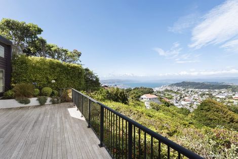 Photo of property in 102 Mitchell Street, Brooklyn, Wellington, 6021