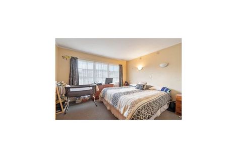 Photo of property in 1 Iris Place, Clendon Park, Auckland, 2103
