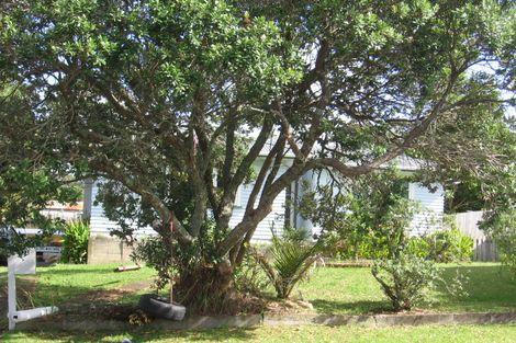 Photo of property in 1 Sarona Avenue, Glen Eden, Auckland, 0602