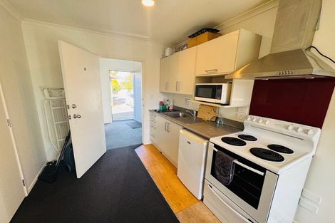 Photo of property in 2/54 May Street, Hamilton East, Hamilton, 3216