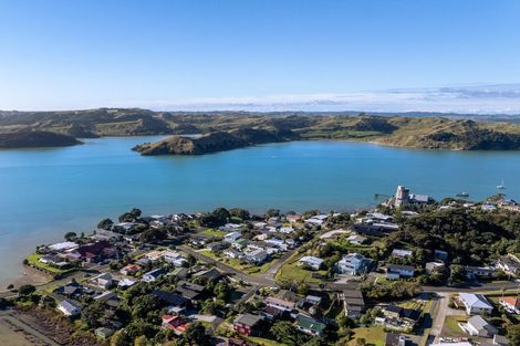 Photo of property in 41b Wallis Street, Raglan, 3225