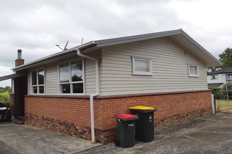 Photo of property in 28 Ussher Place, Pakuranga Heights, Auckland, 2010