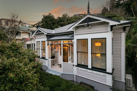 Photo of property in 84 Glenmore Street, Northland, Wellington, 6012