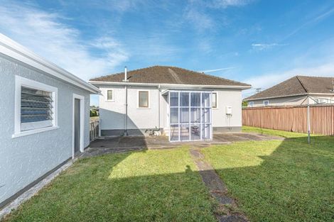 Photo of property in 28 Roberts Avenue, Aramoho, Whanganui, 4500