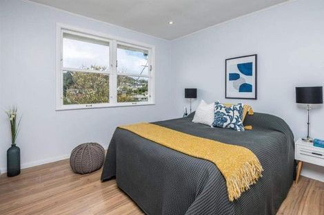 Photo of property in 113a Newlands Road, Newlands, Wellington, 6037