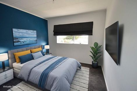 Photo of property in 18 Bundena Place, Clendon Park, Auckland, 2103