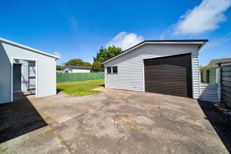 Photo of property in 275 South Road, Hawera, 4610