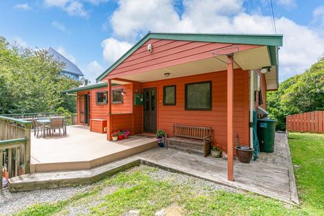 Photo of property in 4 Dominion Park Street, Johnsonville, Wellington, 6037