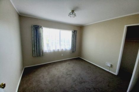 Photo of property in 2/65 Golf Road, New Lynn, Auckland, 0600