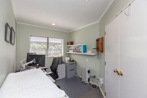 Photo of property in 5 Kotuku Drive, Paraparaumu Beach, Paraparaumu, 5032