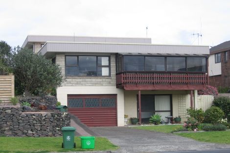 Photo of property in 2/100 Oceanbeach Road, Mount Maunganui, 3116
