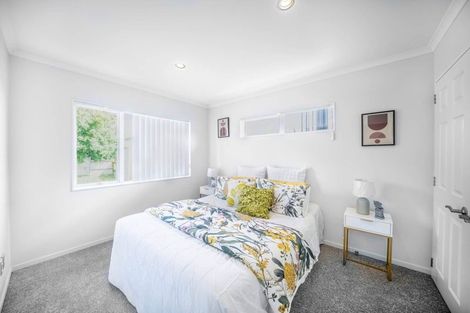Photo of property in 10 Hornbill Drive, Fairview Heights, Auckland, 0632