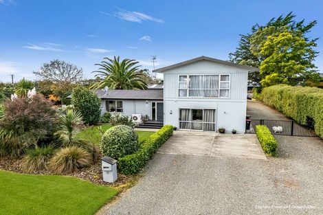 Photo of property in 37 Pitt Street, Clive, 4102
