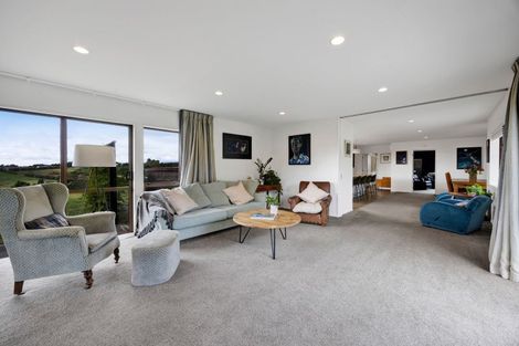 Photo of property in 515 Carrington Road, Hurworth, New Plymouth, 4371