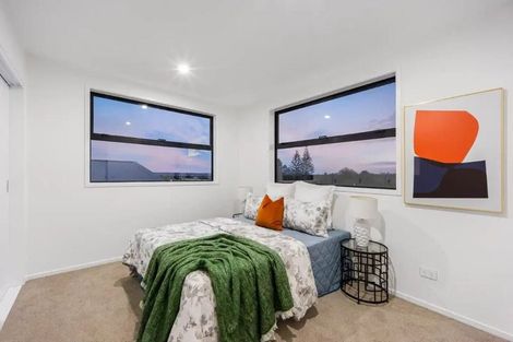 Photo of property in 5/71 West Coast Road, Glen Eden, Auckland, 0602