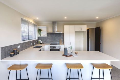 Photo of property in 38 Veitches Road, Casebrook, Christchurch, 8051