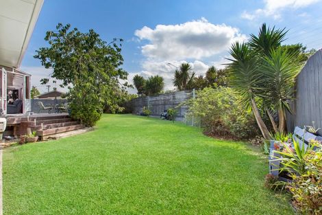 Photo of property in 14 Jenkins Place, Manurewa East, Auckland, 2102