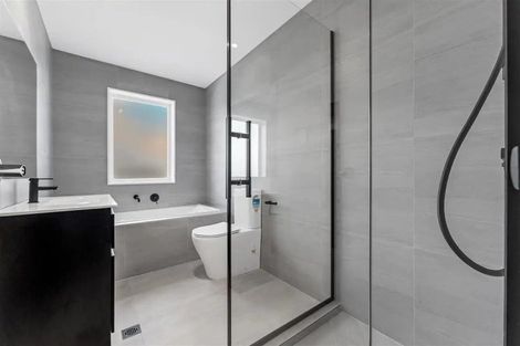 Photo of property in 17b Waka Ama Road, Karaka, 2113