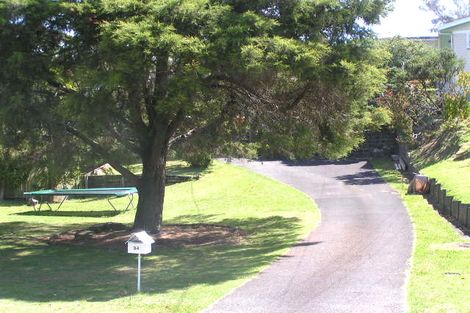 Photo of property in 34 Woodside Avenue, Northcote, Auckland, 0627